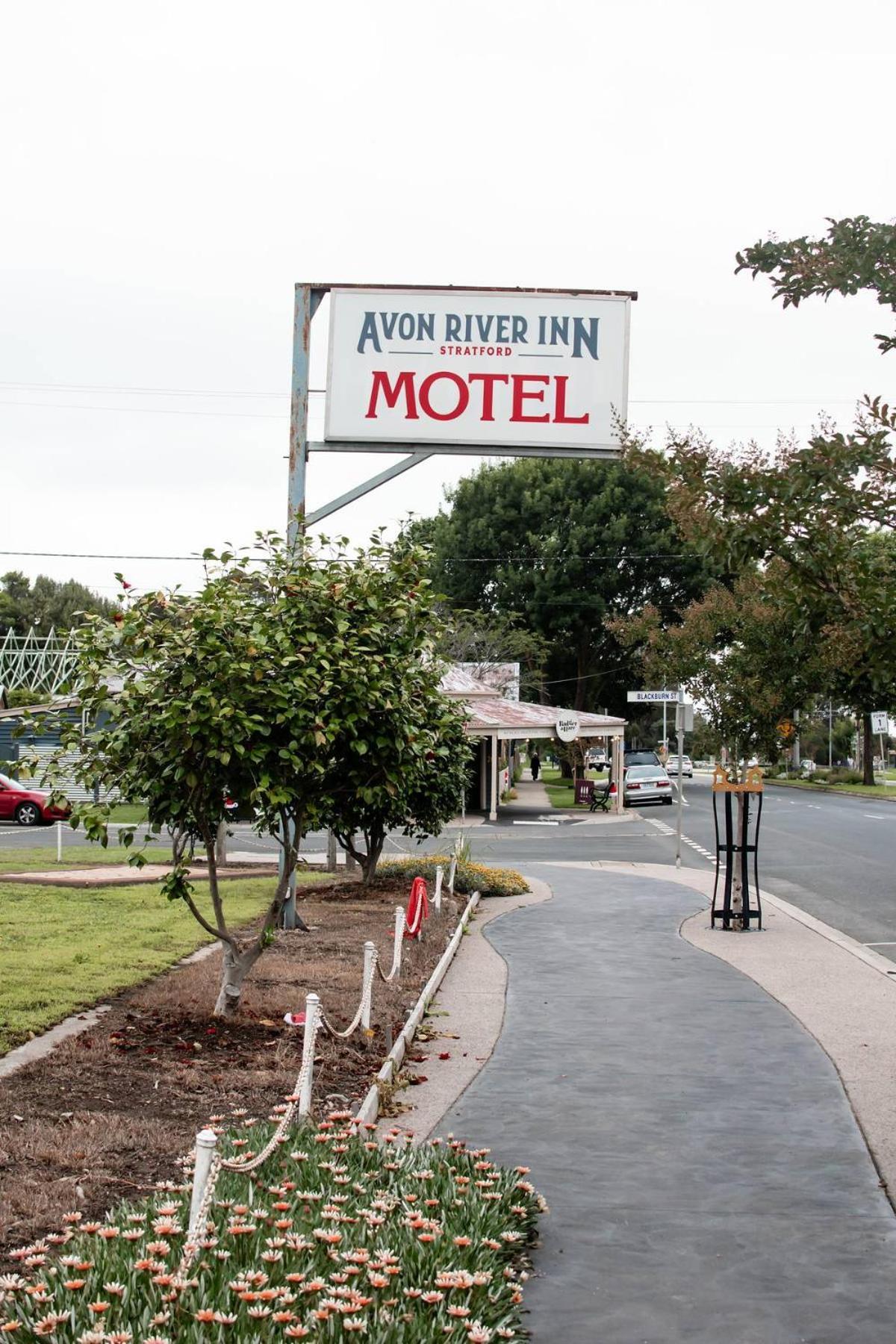 Avon River Inn Stratford Exterior photo